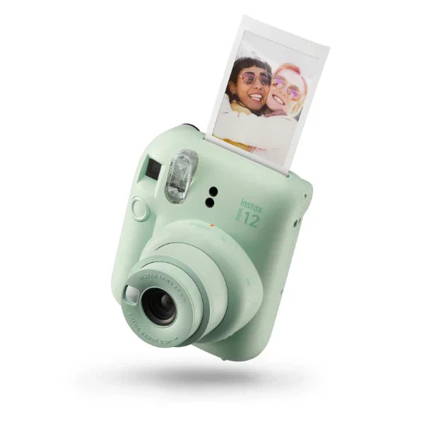 Kit Câmera Instantânea Instax Mini 12 Verde + Pack 10 filmes Macaron + Bolsa Verde Menta