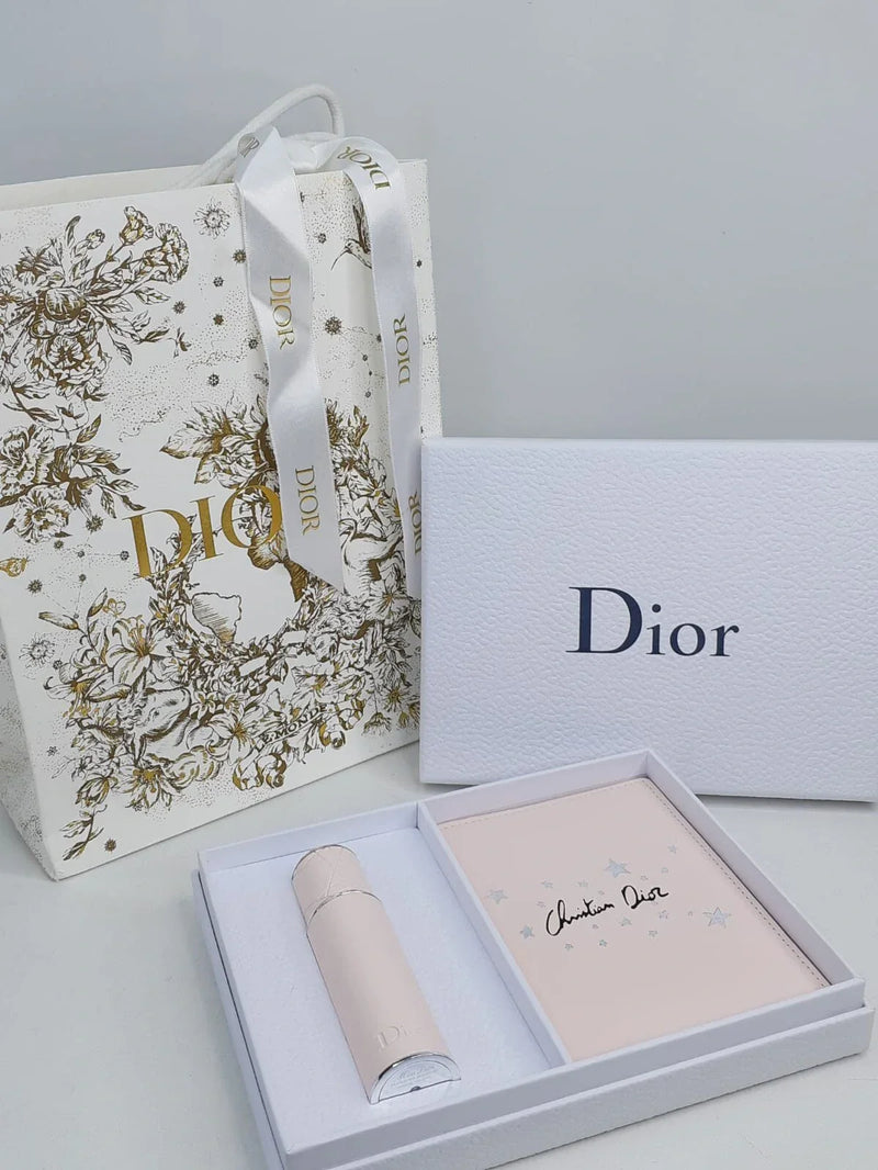 Kit Christian Dior Perfume e Porta Passaporte Rosa - Condição: Perfeita