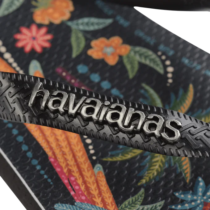 Chinelo Havaianas x Farm Samba das Araras