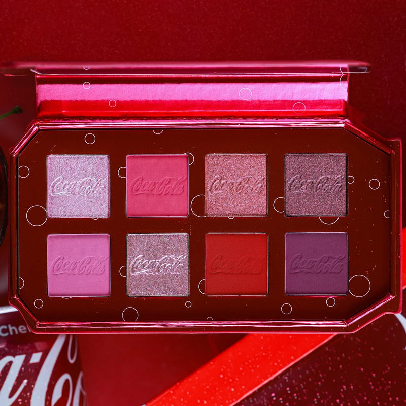 Paleta de Coca-Cola e Glamlite Cherry